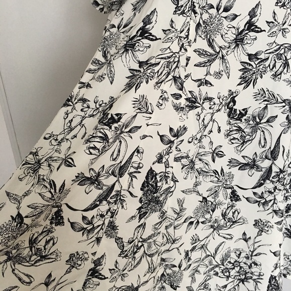 NWT Dress - Picture 6 of 8